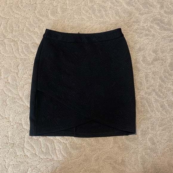 Black Skirt - Picture 1 of 4